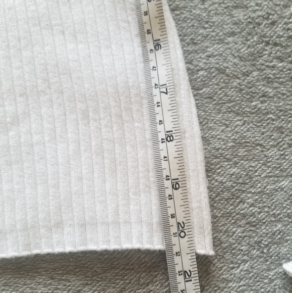 90's Bell Sleeve Sweater - Picture 4 of 7